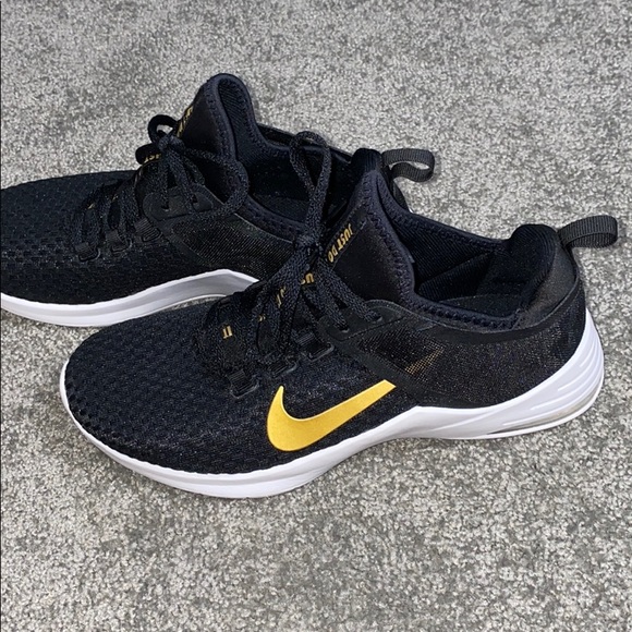 Nike Air Sneakers - Picture 2 of 5